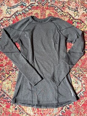 Reebok Women’s Long-Sleeve Athletic Top in Charcoal Gray